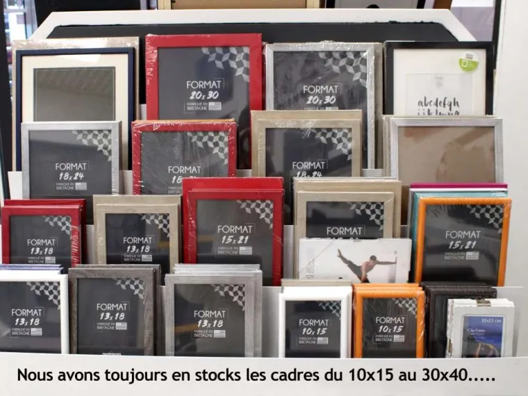 Photographe pour la livraison de moulures pour cadres, Beaupréau-en-Mauges, FOCUS 49