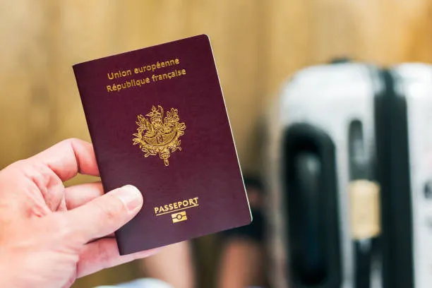 Photographe pour photo d'identité pour passeport à Beaupréau-en-Mauges, Beaupréau-en-Mauges, FOCUS 49